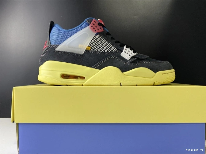 AIR JORDAN RETRO 4 UNION NOIR OFF DC9533-001 0820